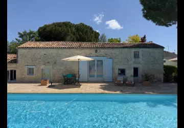 maison piscine Le Shanti