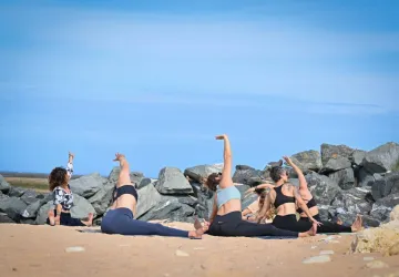 Yoga à la Plage